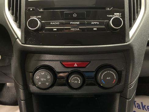 Used 2019 Subaru Crosstrek 2.0i Premium AWD/4WD image 7