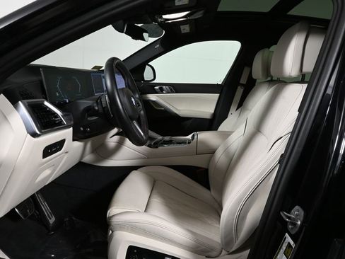 Used 2024 BMW X6 M60i w/ Dynamic Handling Package AWD/4WD image 3