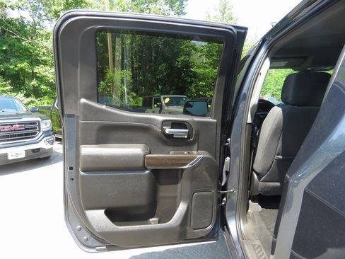 Used 2021 Chevrolet Silverado 1500 RST image 19