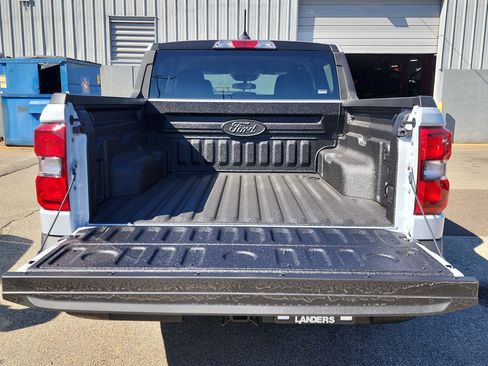 New 2025 Ford Maverick XLT w/ XLT Luxury Package image 4