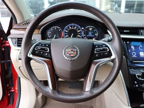 Used 2014 Cadillac XTS Premium image 15