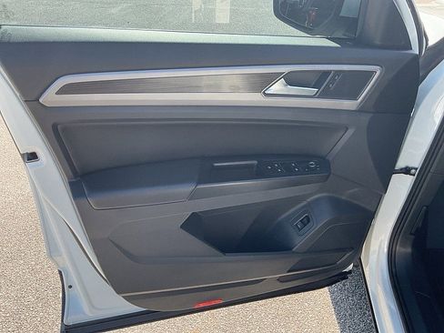 Used 2019 Volkswagen Atlas SE FWD image 8