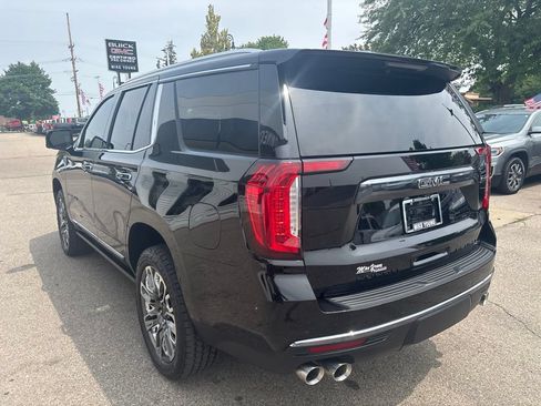 Used 2023 GMC Yukon Denali Ultimate AWD/4WD image 7
