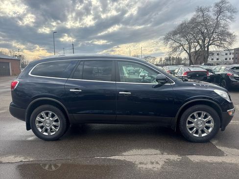 Used 2011 Buick Enclave CXL w/ Trailering Provision Package image 4