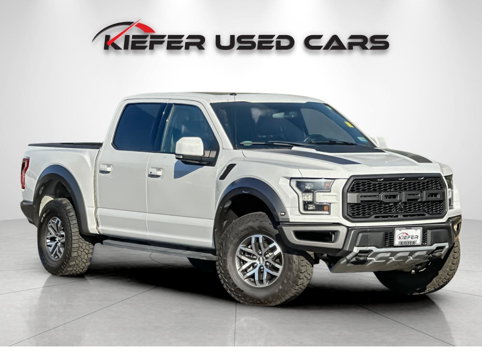Used 2018 Ford F150 Raptor w/ Equipment Group 802A Luxury AWD/4WD image 2
