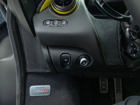 Used 2018 McLaren 720S Performance RWD image 48