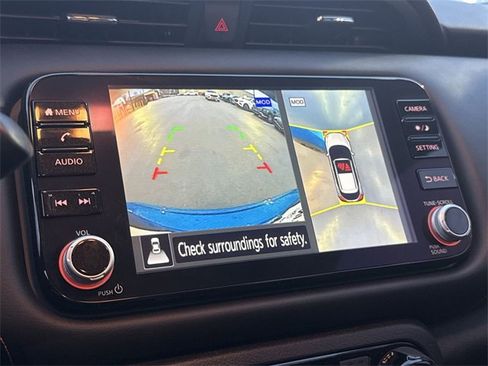 Used 2022 Nissan Kicks SR w/ Premium Package image 17