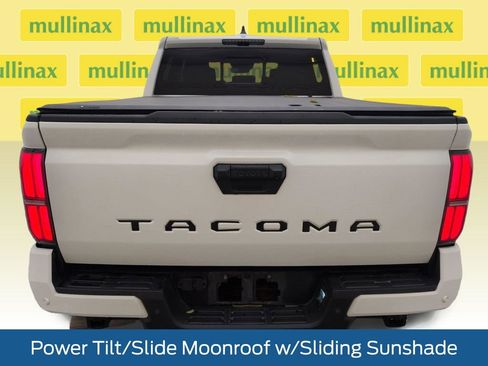Used 2025 Toyota Tacoma TRD Off-Road w/ TRD Off Road Upgrade Package AWD/4WD image 29