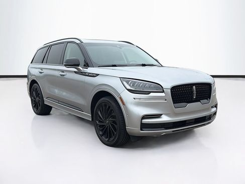 Used 2024 Lincoln Aviator Reserve w/ Jet Package AWD/4WD image 3