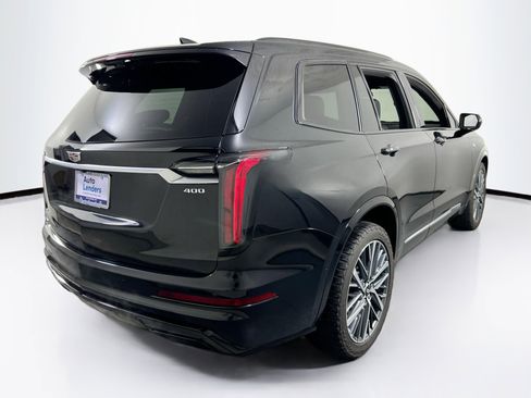 Used 2022 Cadillac XT6 Sport w/ Technology Package image 5