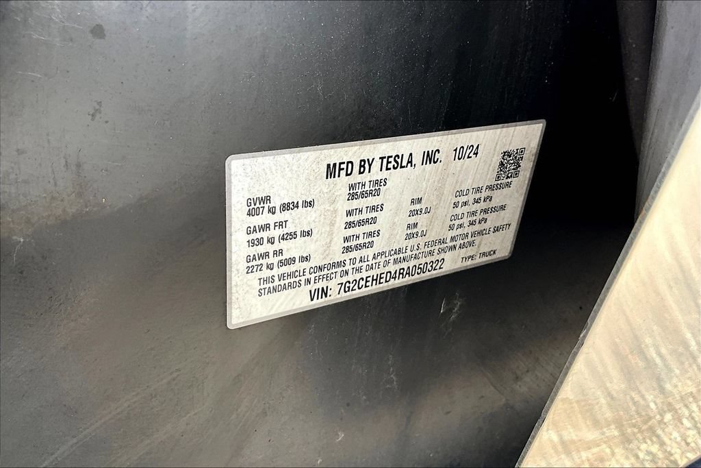 Used 2024 Tesla Cybertruck AWD Crew Cab image 17