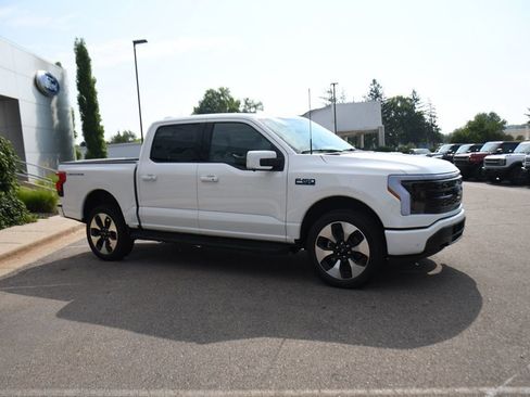 New 2025 Ford F150 Lightning Platinum AWD/4WD image 8