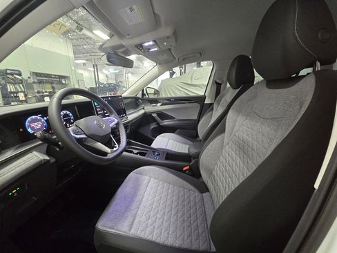 New 2025 Volkswagen Tiguan S image 3