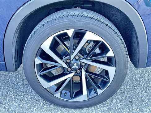 Used 2024 Mitsubishi Outlander SEL FWD image 11