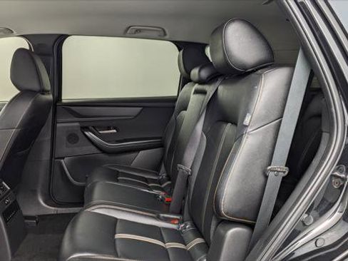 Used 2024 MAZDA CX-90 3.3 Turbo w/ Select Package image 16