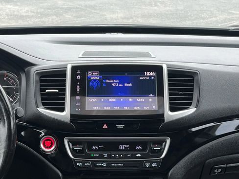 Used 2018 Honda Ridgeline RTL-E image 18