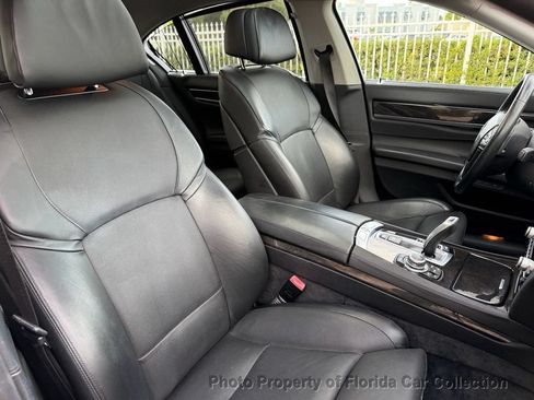 Used 2011 BMW 750i RWD image 36