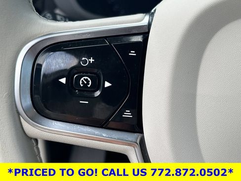 Used 2024 Volvo XC60 B5 Ultimate AWD/4WD image 23