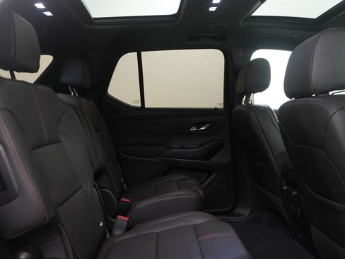 Used 2024 Chevrolet Traverse RS image 12