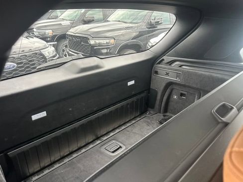 Used 2024 BMW X5 xDrive50e w/ Executive Package AWD/4WD image 10