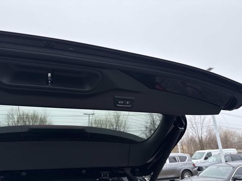 Used 2025 BMW X5 xDrive50e AWD/4WD image 35
