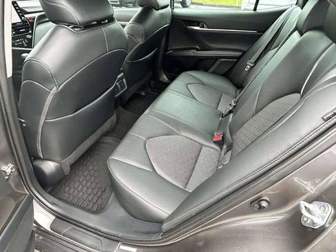 Used 2023 Toyota Camry XSE FWD image 10
