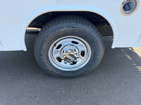New 2026 Ford F350 XL w/ XL Chrome Package RWD image 29