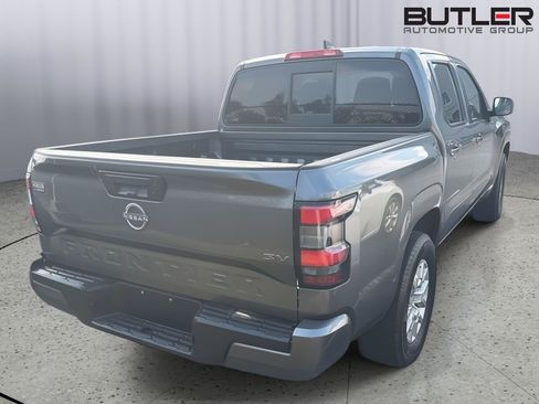 Used 2022 Nissan Frontier SV RWD image 9