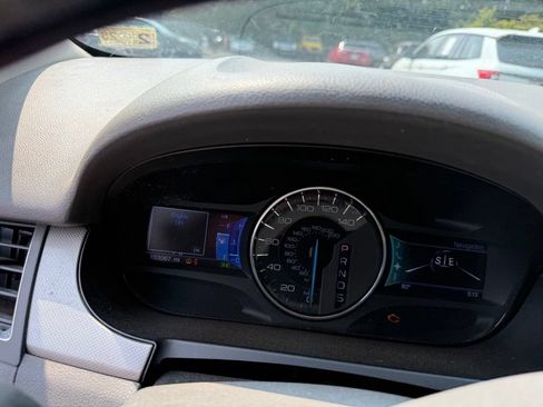 Used 2013 Ford Edge SEL FWD image 13