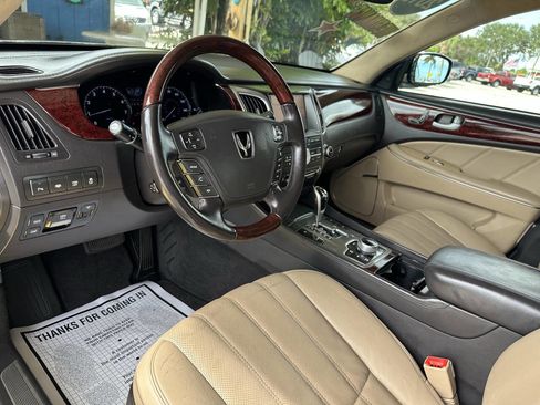 Used 2012 Hyundai Equus Signature image 25