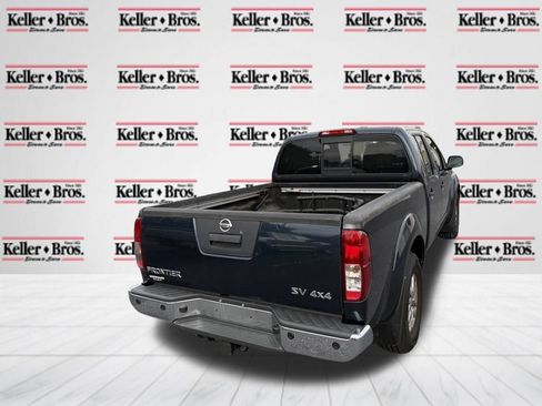 Used 2016 Nissan Frontier SV w/ SV Value Truck Package AWD/4WD image 5
