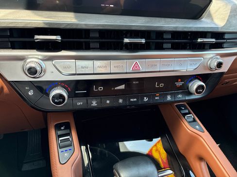 Used 2025 Kia Telluride EX X-Line AWD/4WD image 34
