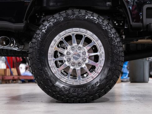 New 2026 Ford F250 Platinum w/ Tremor Off-Road Package image 21