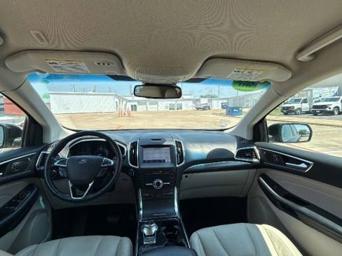 Used 2019 Ford Edge Titanium w/ Cargo Accessory Package image 6