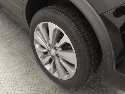 Used 2020 Buick Encore Preferred FWD image 31