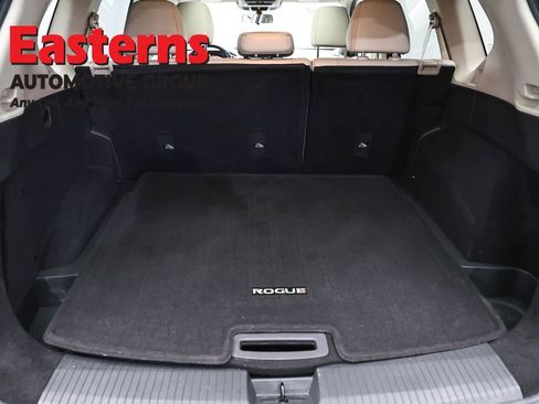 Used 2021 Nissan Rogue SV w/ Premium Package AWD/4WD image 9