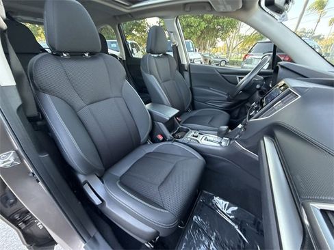 Used 2023 Subaru Forester Premium image 26