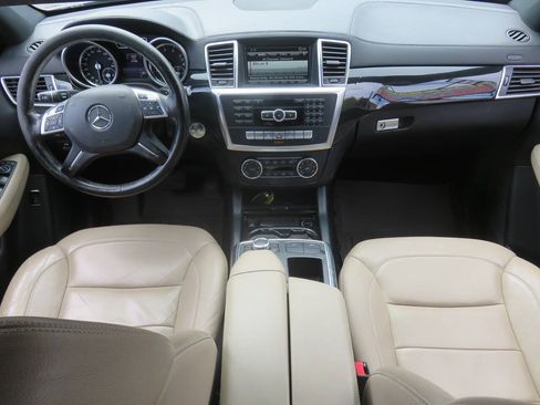 Used 2016 Mercedes-Benz GL 450 4MATIC image 12