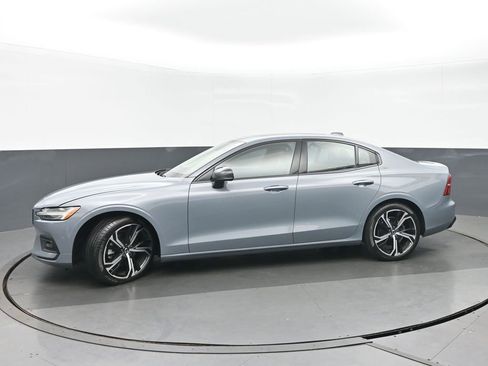 Used 2024 Volvo S60 B5 Core AWD/4WD image 6