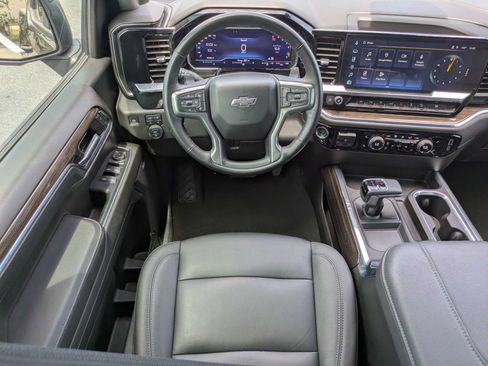 Used 2024 Chevrolet Silverado 1500 RST w/ Convenience Package II AWD/4WD image 4