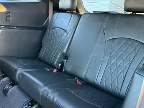 Used 2023 Buick Enclave Avenir w/ Avenir Technology Package image 22