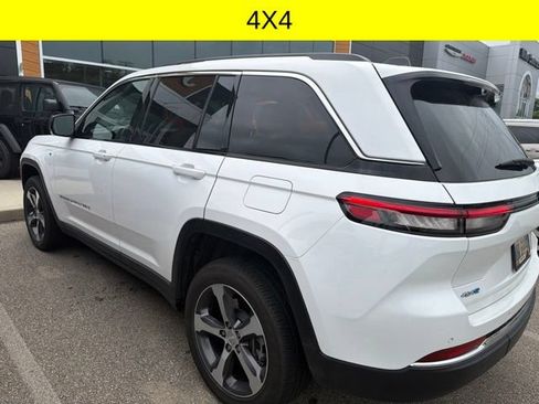 Used 2023 Jeep Grand Cherokee 4WD 4xe w/ Luxury Tech Group II image 4