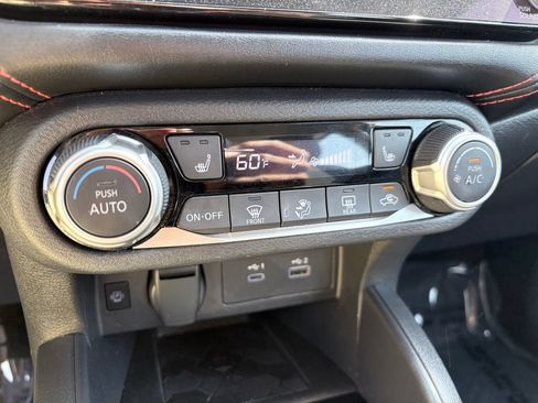 Used 2024 Nissan Versa SR FWD image 18