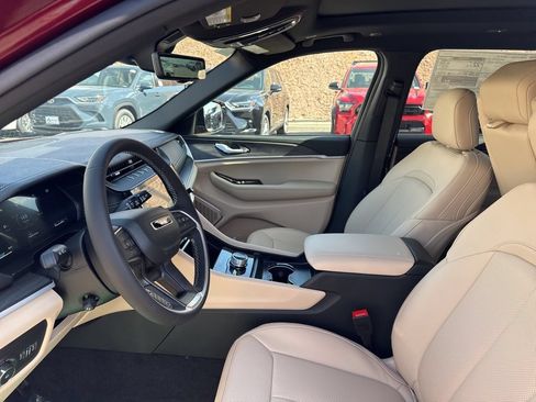 New 2026 Jeep Grand Cherokee L Limited w/ Luxury Tech Group II AWD/4WD image 10