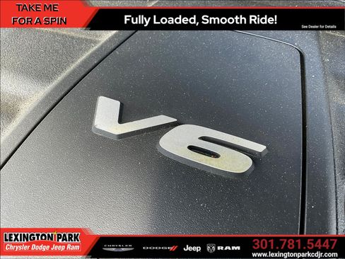Used 2017 Jeep Grand Cherokee Overland AWD/4WD image 31