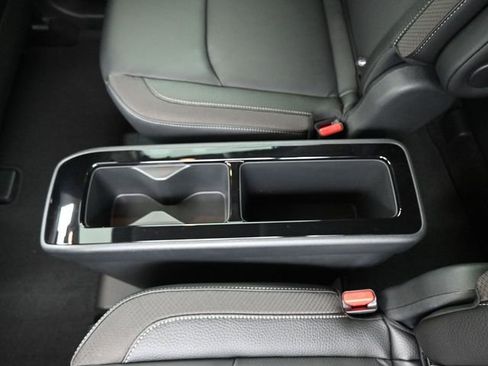 New 2026 Nissan Pathfinder SL w/ SL Premium Package image 12