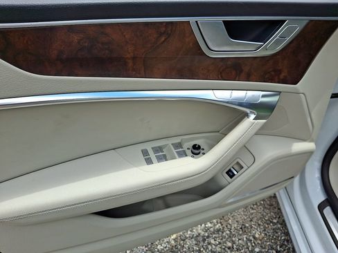 Used 2023 Audi A7 3.0T Premium Plus w/ Premium Plus AWD/4WD image 12