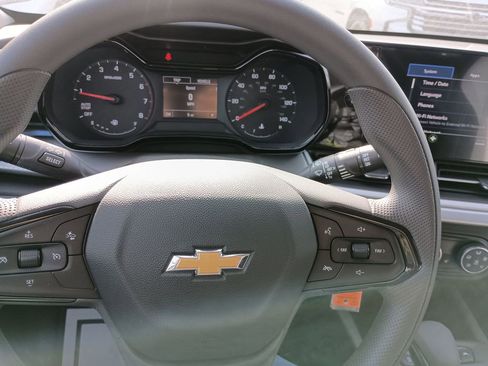 New 2026 Chevrolet Trax LS w/ LS Convenience Package FWD image 21