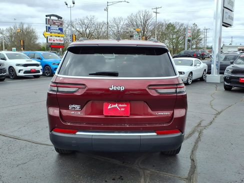 Used 2023 Jeep Grand Cherokee L Limited AWD/4WD image 5