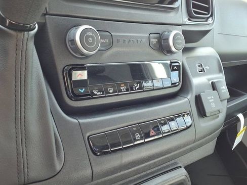 New 2026 RAM ProMaster 2500 FWD image 9